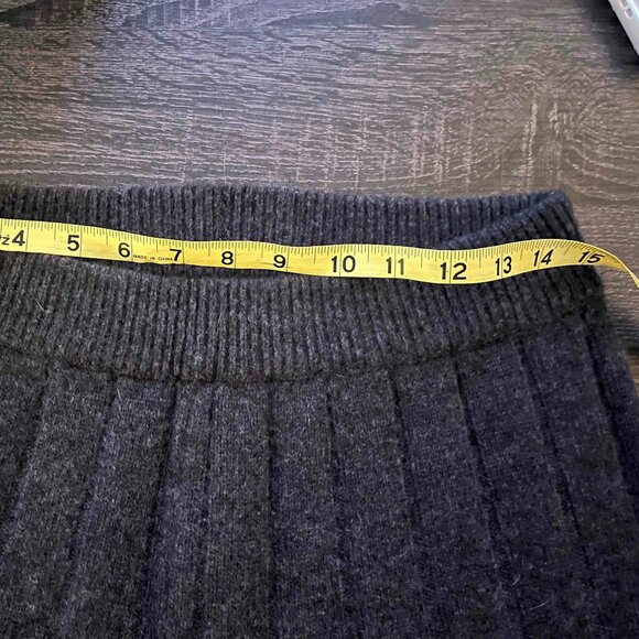 Naked Cashmere - Picture 7 of 8